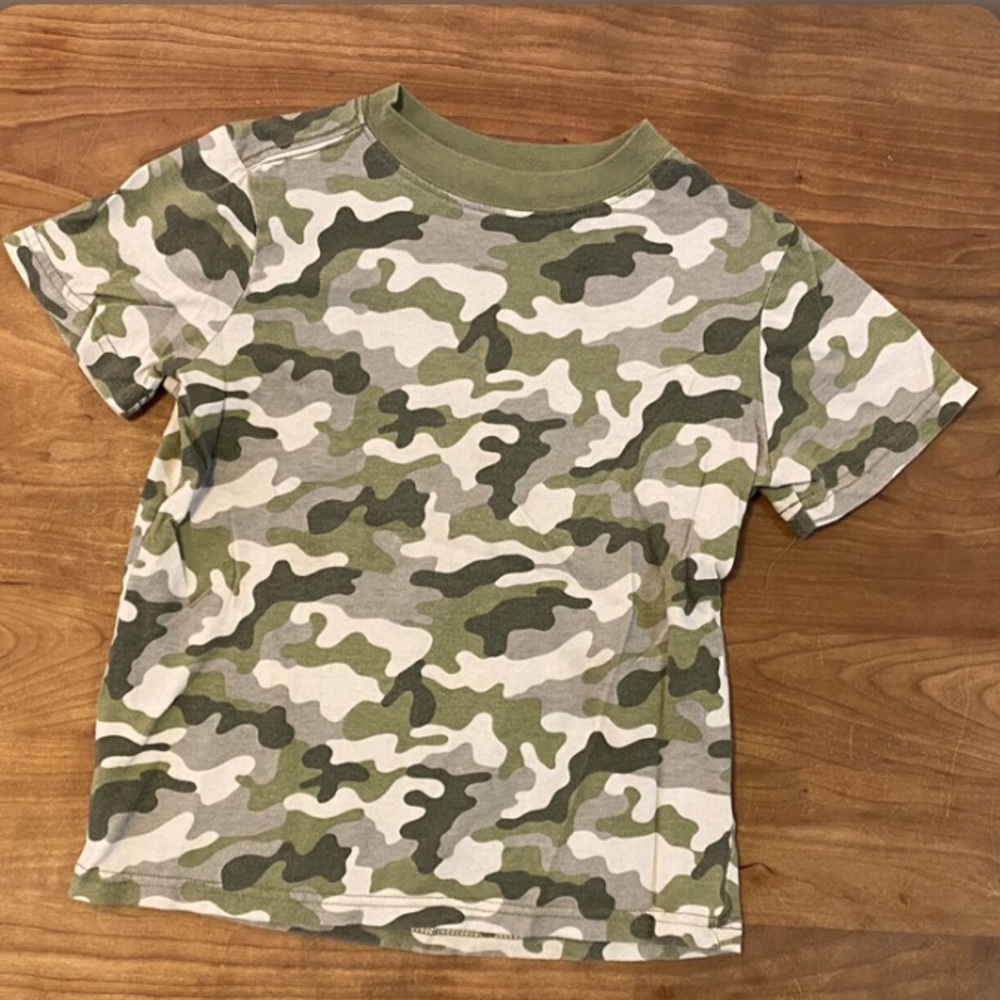 Camouflage t-shirt